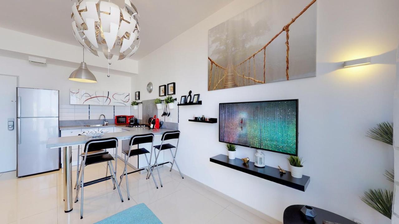 Stylish 1Br Flat For 4 Ppl In Allenby By Holyguest Tel Aviv Exteriér fotografie